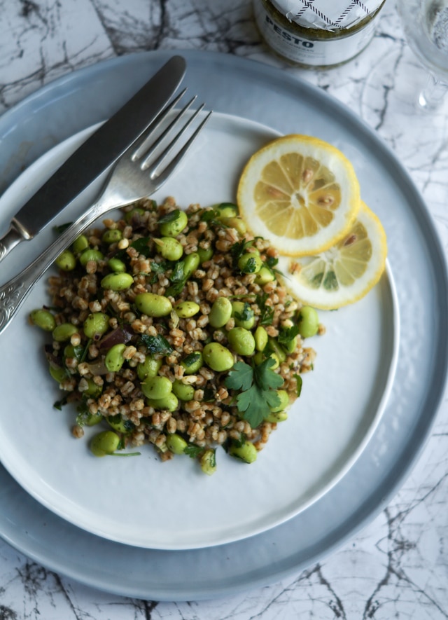 Edamame-pesto-salat