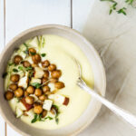 Kartoffelsuppe med porre