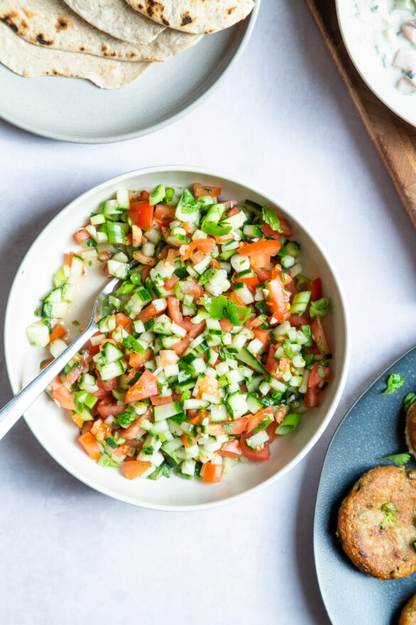 Indisk salat perfekt tilbehør til indisk mad Stinna