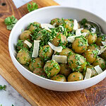 Kartoffelsalat med sennepsdressing