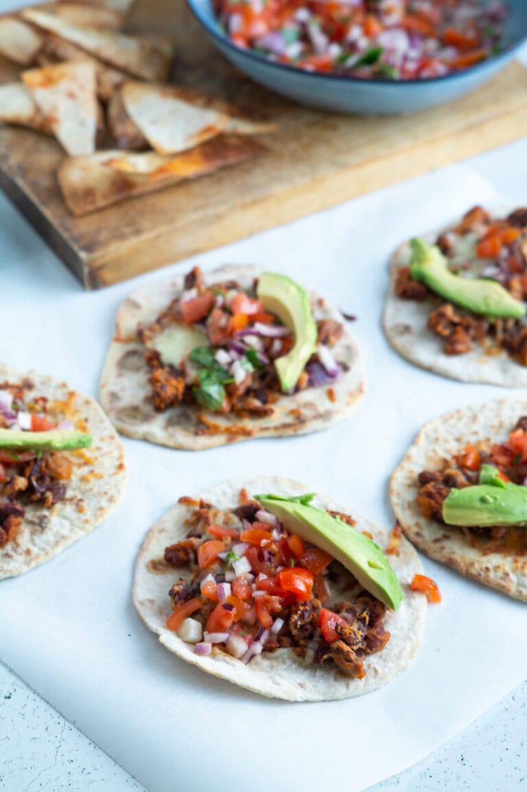 Tostadas med bønner