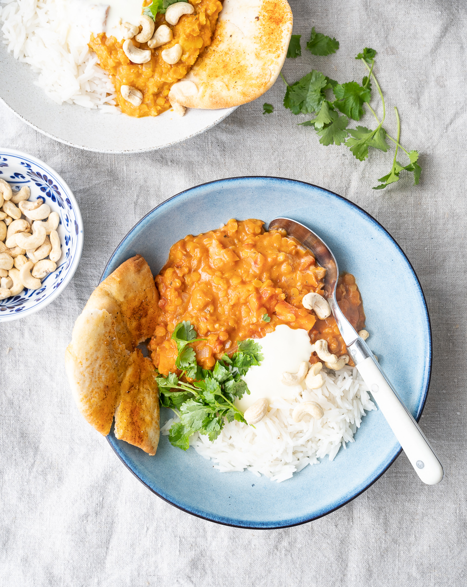 Indisk dahl med søde kartofler