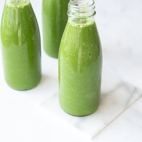 Grøn smoothie med dadler